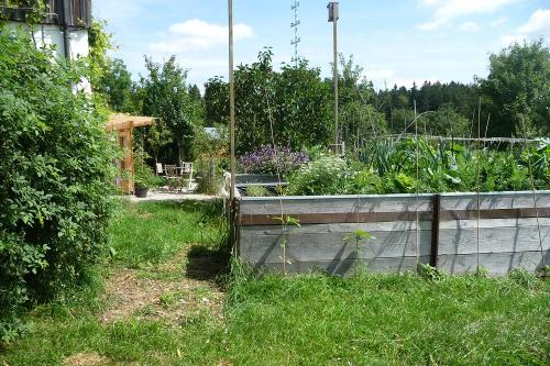 Hochbeet im Garten