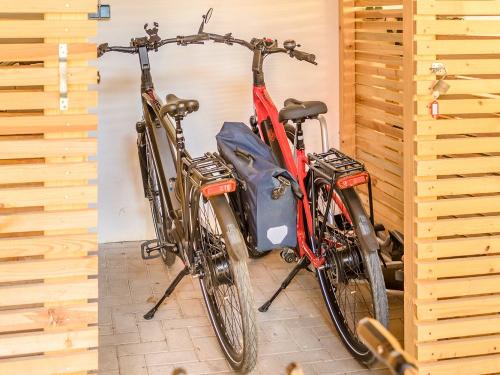 Absperrbare Boxen für E-Bikes oder Angelsachen Absperrbare Boxen für E-Bikes oder Angelsachen