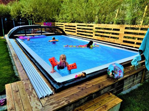 Beheizter Pool