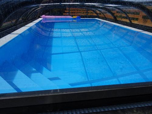 Pool Dach geschlossen