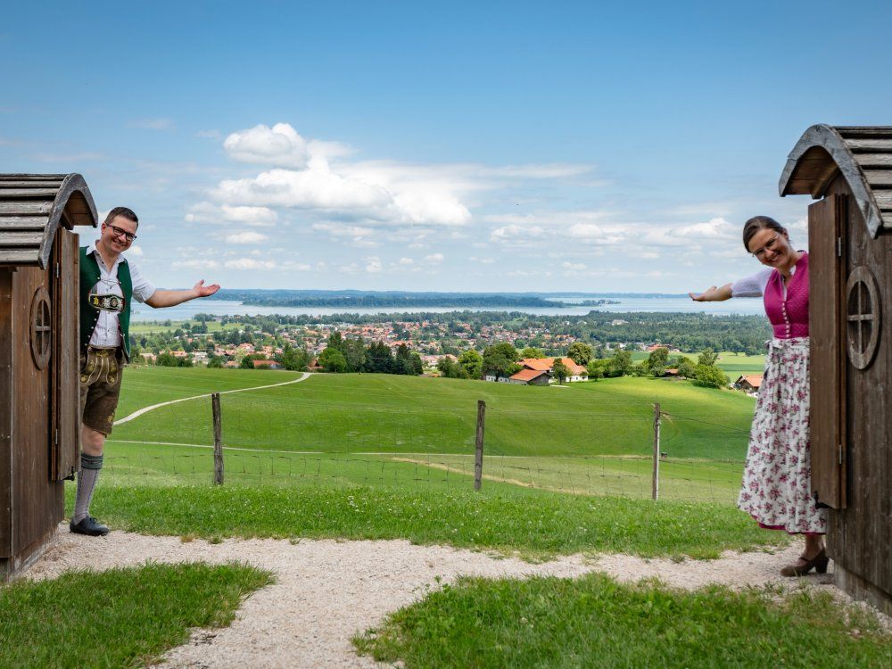 Donat und Martina präsentieren den Chiemsee
