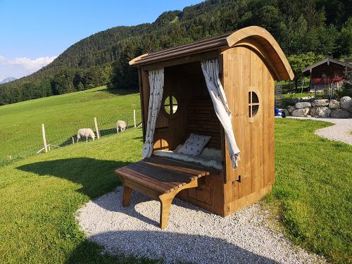 Im Alpenkorb entspannen