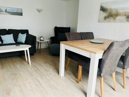 FeWo Kornböhn Wohn- u. Essbereich FeWo Kornböhn Wohn- u. Essbereich