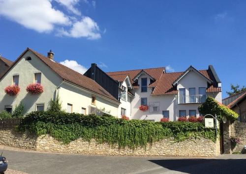 Weingut & Gästehaus Weitzel