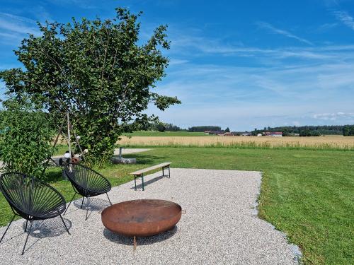 Grillplatz mit Feuerschale