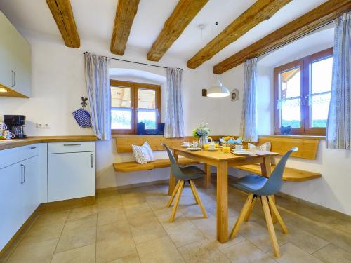 Gemütlicher Frühstücksplatz in der Ferienwohnung Buchsee