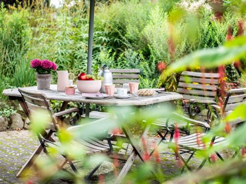 Frühstück auf der Terrasse Frühstück auf der Terrasse