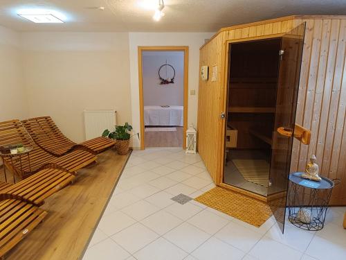 Wellnessbereich mit Sauna