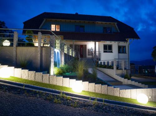 frontal_haus