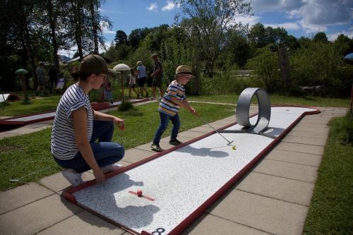 Minigolf Nesselwang. ca.1 km entfernt