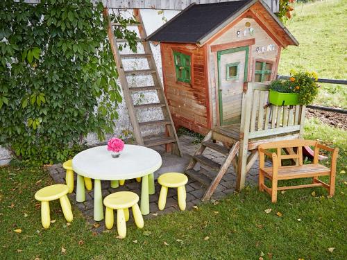 Unser Kinderspielhäuschen