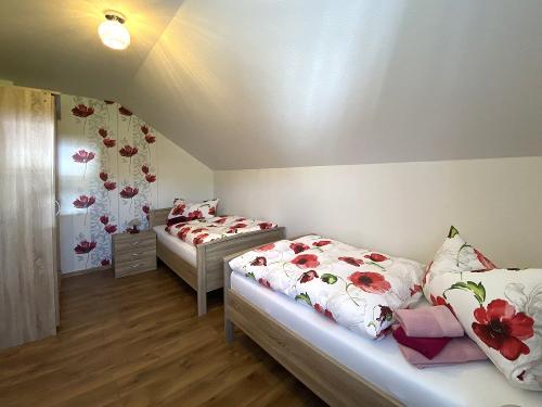 Fewo im OG: Schlafzimmer 2