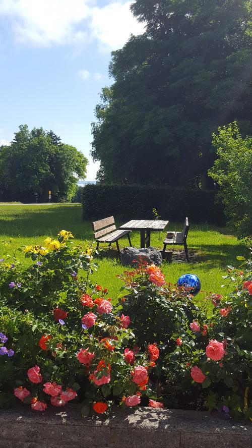 Platz für eine Mahlzeit unter freiem Himmel