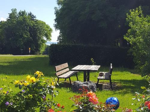 Platz für eine Mahlzeit unter freiem Himmel