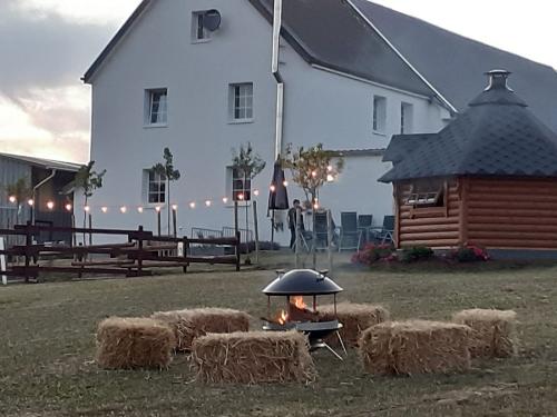 Am Lagerfeuer