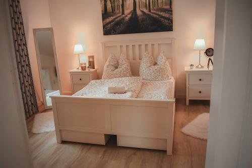 Schlafzimmer 2 mit TV