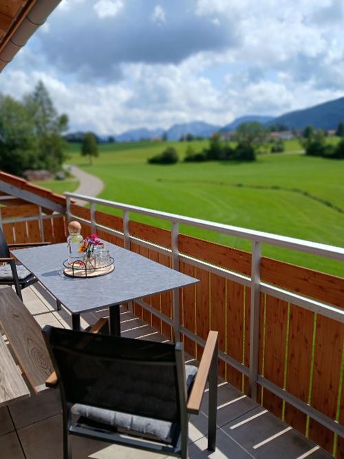 Euer Platz zum Verweilen auf dem Balkon