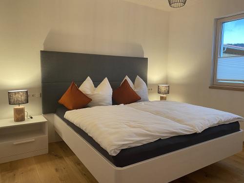 Schlafzimmer in der Ferienwohnung "Am Feald"
