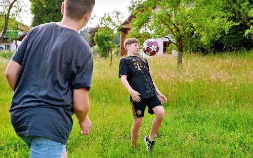 Fußball