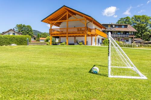 Spiel und Bolzplatz Spiel und Bolzplatz