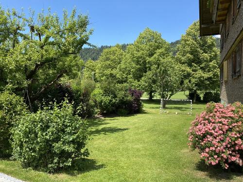 Liegewiese am Haus