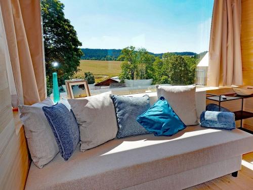 tiny-haus-wasser-naturferien-schwarzwald-06