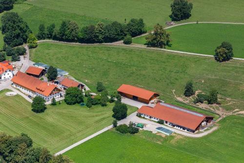 Unser Hof von oben