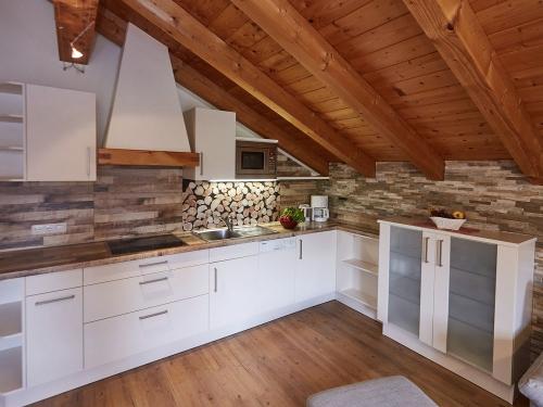 Schrofenblick - komplett ausgestattet Küche