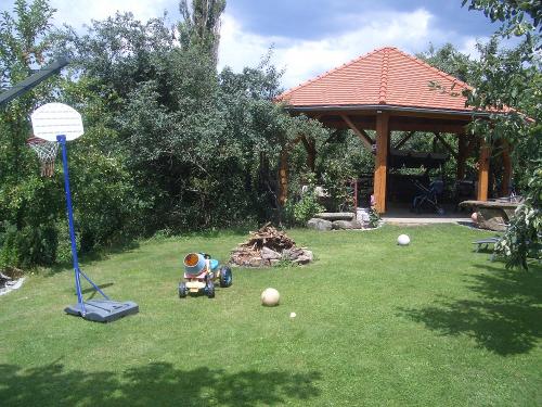 Unsere Lagerfeuerstelle Grillpavillon Liegewiese