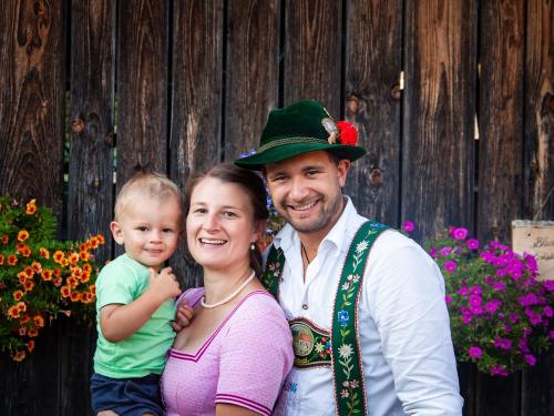 Barbara und Josef mit Seppi Bail