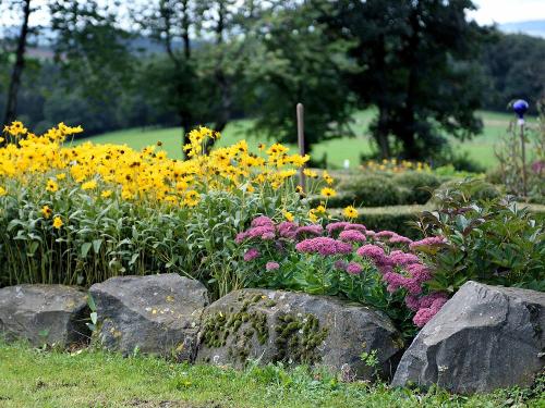 Bauerngarten auf dem Ferienhof Pütz in der Eifel