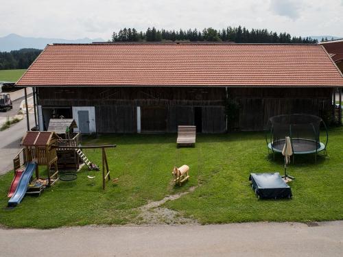 Spielplatz ...