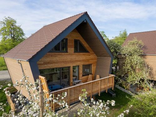 streuobst_chalets_seitlich