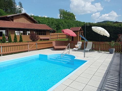 beheizter Pool ( 28 Grad )