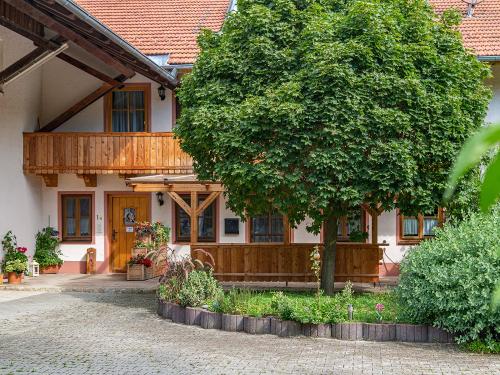 überdachte Terrasse Attelblick, Eingang Zellbachblick