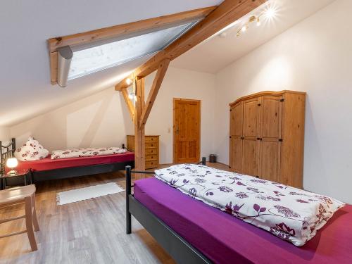 Schlafzimmer Zellbachblick, 2. OG