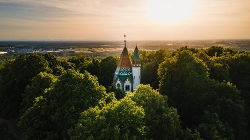 letzenbergkapelleingoldenerabendstunde
