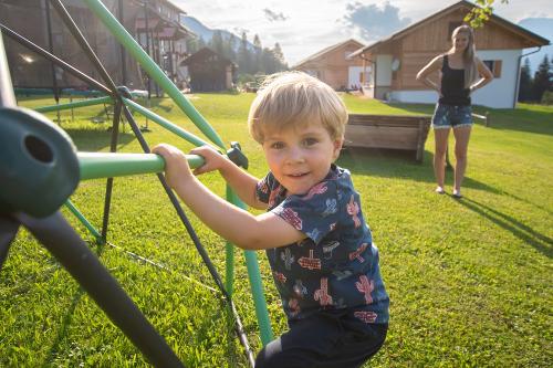 hauserhof-sommer-abend-high-66