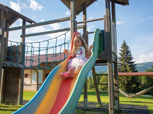 hauserhof-sommer-abend-high-54