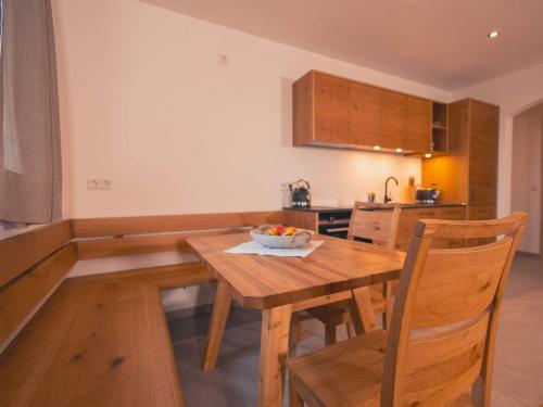 Essbereich,
Küche,
Garderobe