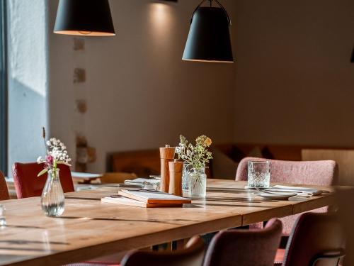 maechlerhof_hofrestaurant_4zu3