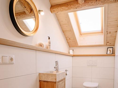 maechlerhofmaisonettekuhglueckwc_2400_1800px