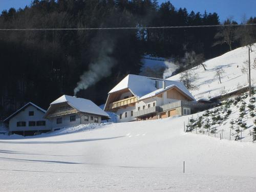 Hofansicht im Winter