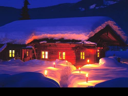 Unsere Almhütte im Winter