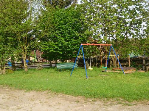 Spielplatz auf dem Gutshof Hungerburg in de Spielplatz auf dem Gutshof Hungerburg in de