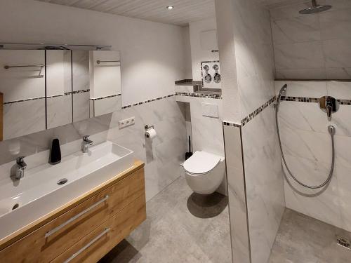 Badezimmer Fewo Bergblick