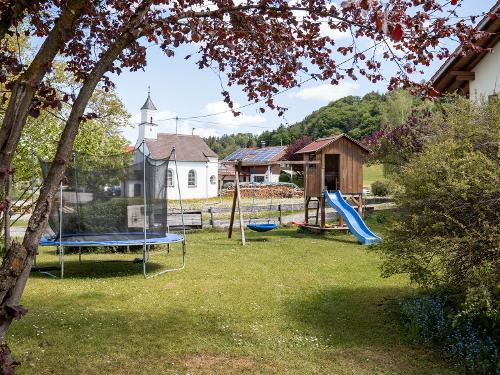 Spielplatz direkt vor der Tür