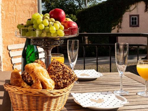 Frühstück auf dem Balkon
