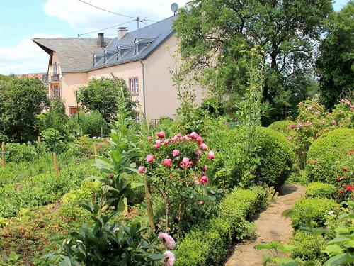 Garten auf dem Mayischhof in der Südeifel