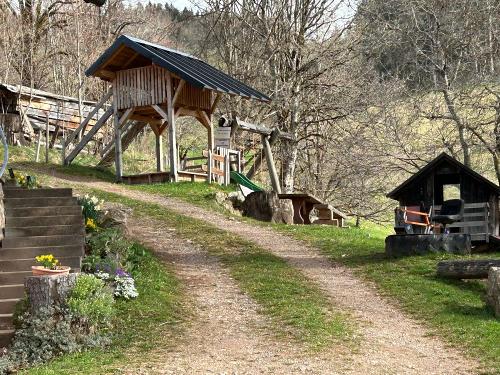 Auf geht s zum Spielplatz